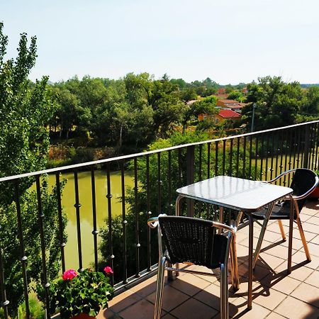 Hotel Puerta Del Arco Tudela de Duero Eksteriør billede
