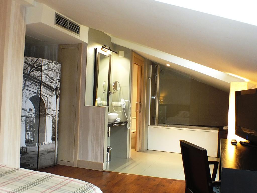 Hotel Puerta Del Arco Tudela de Duero Eksteriør billede
