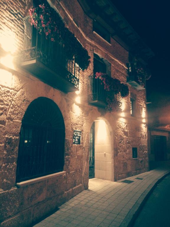 Hotel Puerta Del Arco Tudela de Duero Eksteriør billede