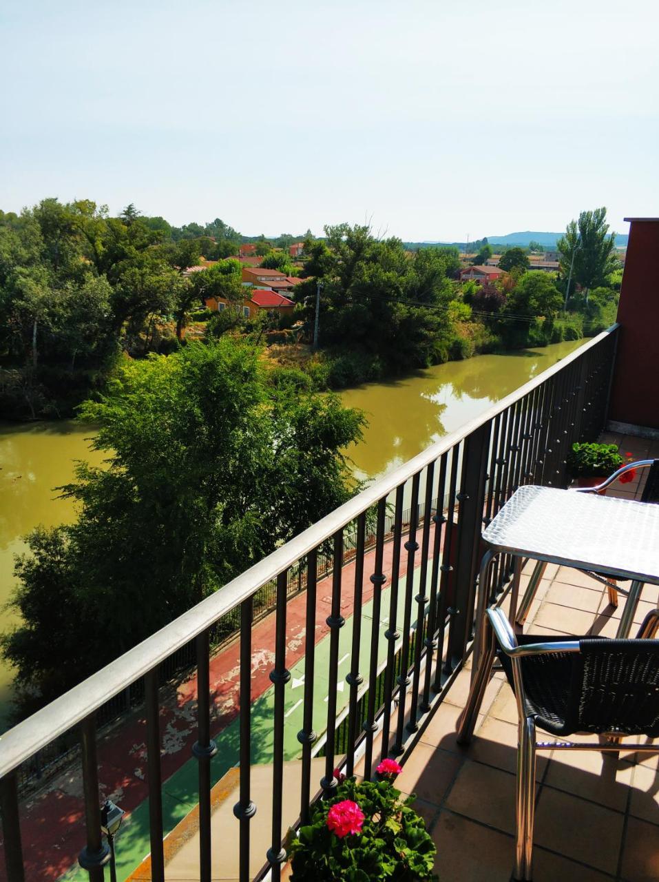 Hotel Puerta Del Arco Tudela de Duero Eksteriør billede