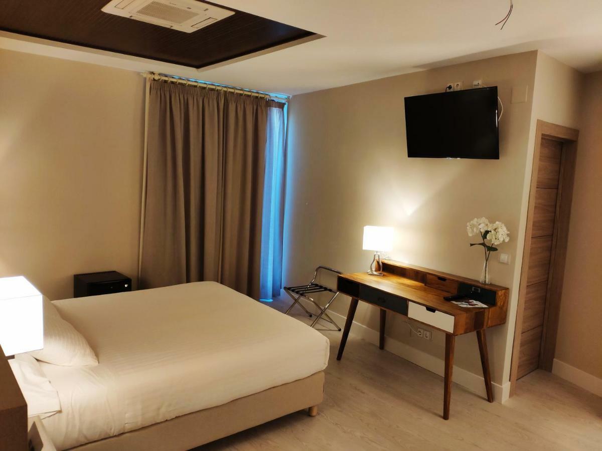 Hotel Puerta Del Arco Tudela de Duero Eksteriør billede